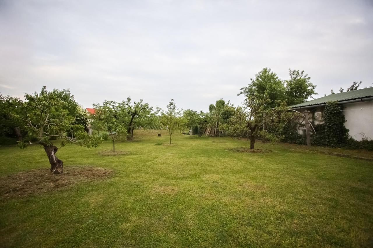 Hellenyi Apartmanok Harkány Exterior photo